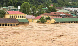 Bão số 10 suy yếu thành áp thấp nhiệt đới, hơn 700 xã nguy cơ lũ quét và sạt lở