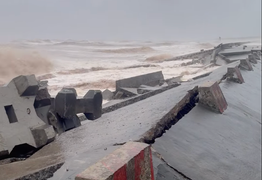 Ninh Bình công bố tình huống khẩn cấp sự cố sạt, sập mái kè biển Hải Thịnh 3