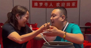 Đứa trẻ bị bắt cóc 33 năm trước thành doanh nhân thành đạt, tìm mẹ ruột báo hiếu