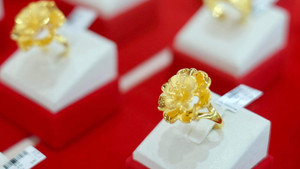 Giá vàng miếng và vàng nhẫn lại lập đỉnh mới