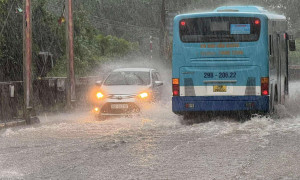 Cập nhật các điểm ngập úng ở Hà Nội ngay lúc này, người dân ra đường cần lưu ý