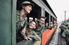 'Mưa đỏ' đối đầu 'Địa đạo' trên đường đua đến Bông sen vàng tại LHP Việt Nam