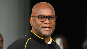 Đại sứ Nam Phi tại Pháp để lại lời tuyệt mệnh trước khi chết trong khách sạn