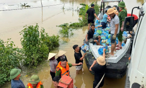 Thủ tướng chỉ đạo triển khai gói hỗ trợ đồng bào thiệt hại do bão của Vingroup
