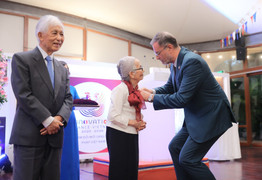 GS Trần Thanh Vân, Lê Kim Ngọc được trao Huân chương Bắc Đẩu Bội tinh bậc Sĩ quan 