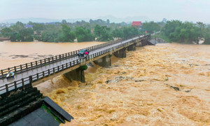 Lũ sông Cầu vượt đỉnh lịch sử, Thủ tướng yêu cầu triển khai biện pháp cấp bách