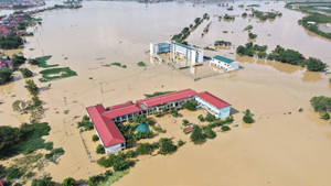 Bắc Ninh chìm trong biển nước, xã Tiên Lục thành ‘ốc đảo' giữa dòng lũ dữ