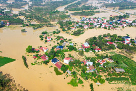 120 hộ dân ở Bắc Ninh mắc kẹt giữa biển nước: Cuộc sống đảo lộn chưa từng thấy