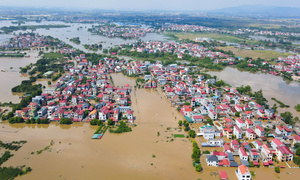 Nước chưa rút, ngoại thành Hà Nội tiếp tục chìm trong biển nước 2–4 ngày tới