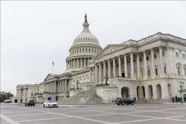 Mỹ bắt đầu đợt sa thải nhân viên liên bang do đóng cửa chính phủ