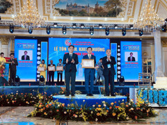 Saigon Co.op nhận 3 giải thưởng Doanh nghiệp – Doanh nhân – Sản phẩm tiêu biểu