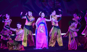 Những khoảnh khắc đáng nhớ trong đêm bế mạc Lễ hội Văn hóa Thế giới