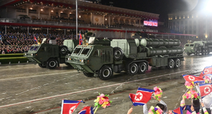 Triều Tiên phô diễn dàn vũ khí khủng trong cuộc duyệt binh 10/10