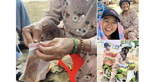 Những câu chuyện ấm tình đồng bào trong đợt lũ lụt ở miền Bắc