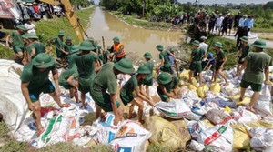 Hơn 12km đê bị sạt lở, tỉnh Bắc Ninh ban bố tình huống khẩn cấp