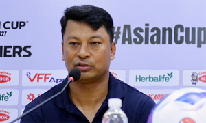 HLV Nepal: Đội tuyển Việt Nam xứng đáng dự Asian Cup hơn Malaysia