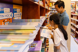 Chọn SGK cả nước dùng chung: Lắng nghe ý kiến từ giáo viên, học sinh