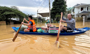 Bộ Nông nghiệp và Môi trường: Phương án ứng phó với lũ lịch sử còn bị động