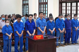 Nhóm lãnh đạo, cán bộ hải quan bị phạt tù vì tiếp tay buôn lậu