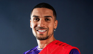 Tuyển Việt Nam chưa dùng ngôi sao mới nhập tịch để tránh án phạt nặng