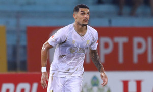 Có sao nhập tịch Đỗ Hoàng Hên, Hà Nội FC vẫn thua đội bóng bất bại