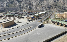 Pakistan và Afghanistan nhất trí ngừng bắn ngay lập tức