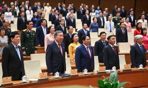 Quốc hội khai mạc Kỳ họp thứ 10, xem xét 49 dự luật, làm công tác nhân sự