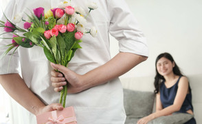 Văn hóa tặng hoa có từ bao giờ?