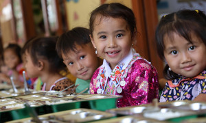 Trẻ mẫu giáo 3-5 tuổi vùng khó khăn được hỗ trợ tiền ăn trưa 360.000 đồng/tháng