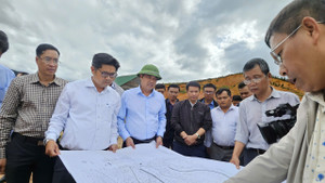 Từ vùng sạt lở đến khu tái định cư lại sạt lở: Lâm Đồng 'cầu cứu' chuyên gia