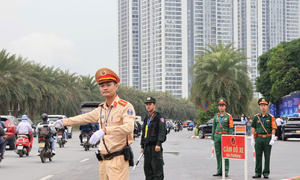 Hà Nội tạm cấm nhiều tuyến đường trong hai ngày...