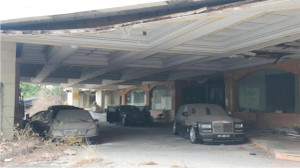 Phát hiện dàn siêu xe trị giá hơn 200 tỷ đồng trong khách sạn bỏ hoang 