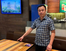 Kẻ môi giới giúp vợ chồng Ngân 98 'chạy án' từng bỏ trốn 