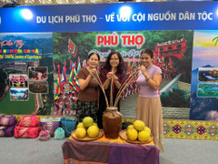 Trải nghiệm không gian mua sắm đặc sắc tại Hội chợ mùa Thu 2025