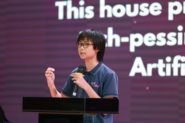 Học sinh tranh biện kịch tính: Nên lạc quan hay bi quan trước trí tuệ nhân tạo?