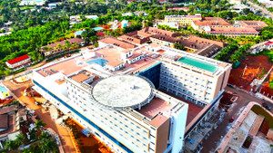 Cận cảnh bệnh viện có bãi đáp trực thăng đầu tiên ở Tây Nguyên