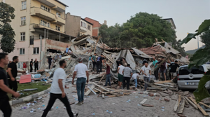 Động đất 6,1 độ Richter làm rung chuyển Thổ Nhĩ Kỳ, nhiều tòa nhà bị hư hại