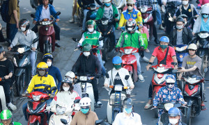 Đô thị ô nhiễm vì chậm chuyển đổi phương tiện sử dụng nhiên liệu hóa thạch