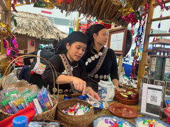 'Du lịch' các địa danh nổi tiếng ngay tại Hội chợ mùa Thu 2025