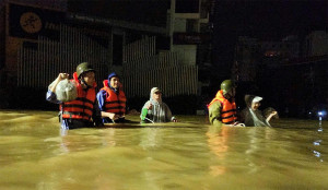 Đợt mưa rất lớn ở miền Trung kéo dài đến khi nào?