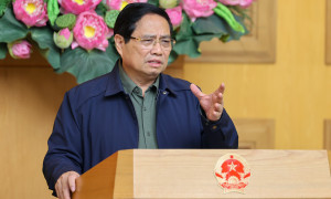 Thủ tướng: Bằng mọi biện pháp phải tiếp tế cho người dân bị cô lập do mưa lũ