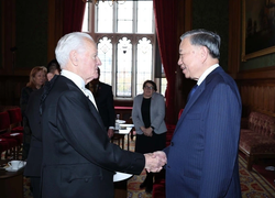 Tổng Bí thư Tô Lâm hội kiến Chủ tịch Thượng viện Anh John Mcfall