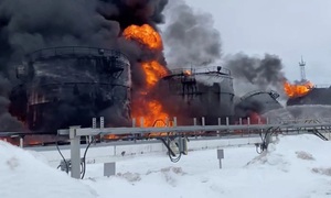 'Vũ khí trong bóng đêm': Máy bay không người lái Ukraine khiến Nga lo sợ