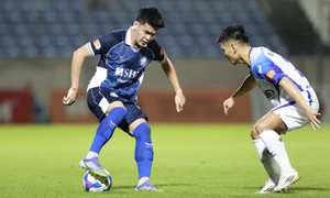 Cận cảnh bàn thắng phút cuối giúp Đà Nẵng thoát thua Sông Lam Nghệ An