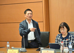 Phó Thủ tướng lý giải việc mua bảo hiểm 'đóng tiền vào thì dễ, rút ra rất khó'