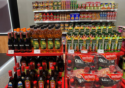 ‘Ông lớn’ kinh doanh nước tương, mì gói ra sao?