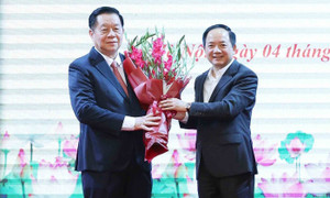 Hội nghị bàn giao công tác Trưởng Ban Tuyên giáo và Dân vận Trung ương