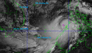 Vì sao bão số 13 Kalmaegi còn mạnh lên sau khi vào Biển Đông?