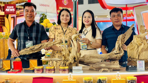 Bức tranh Mùa thu qua gian hàng OCOP, quảng bá nông sản vùng miền