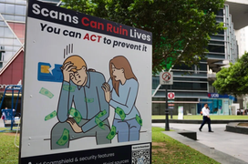 Singapore phạt đánh roi những kẻ lừa đảo trực tuyến